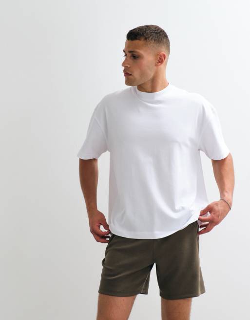 4505 ultraweiche Trainingsshorts aus Modal-Mix mit Reißverschlusstaschen in Oliv, 2 von 5