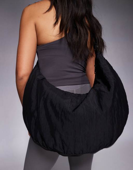4505 – Weiche Tasche in Schwarz mit integrierter Tasche und verstellbarem Trageriemen, 3 von 4