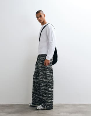 Zip Pockets