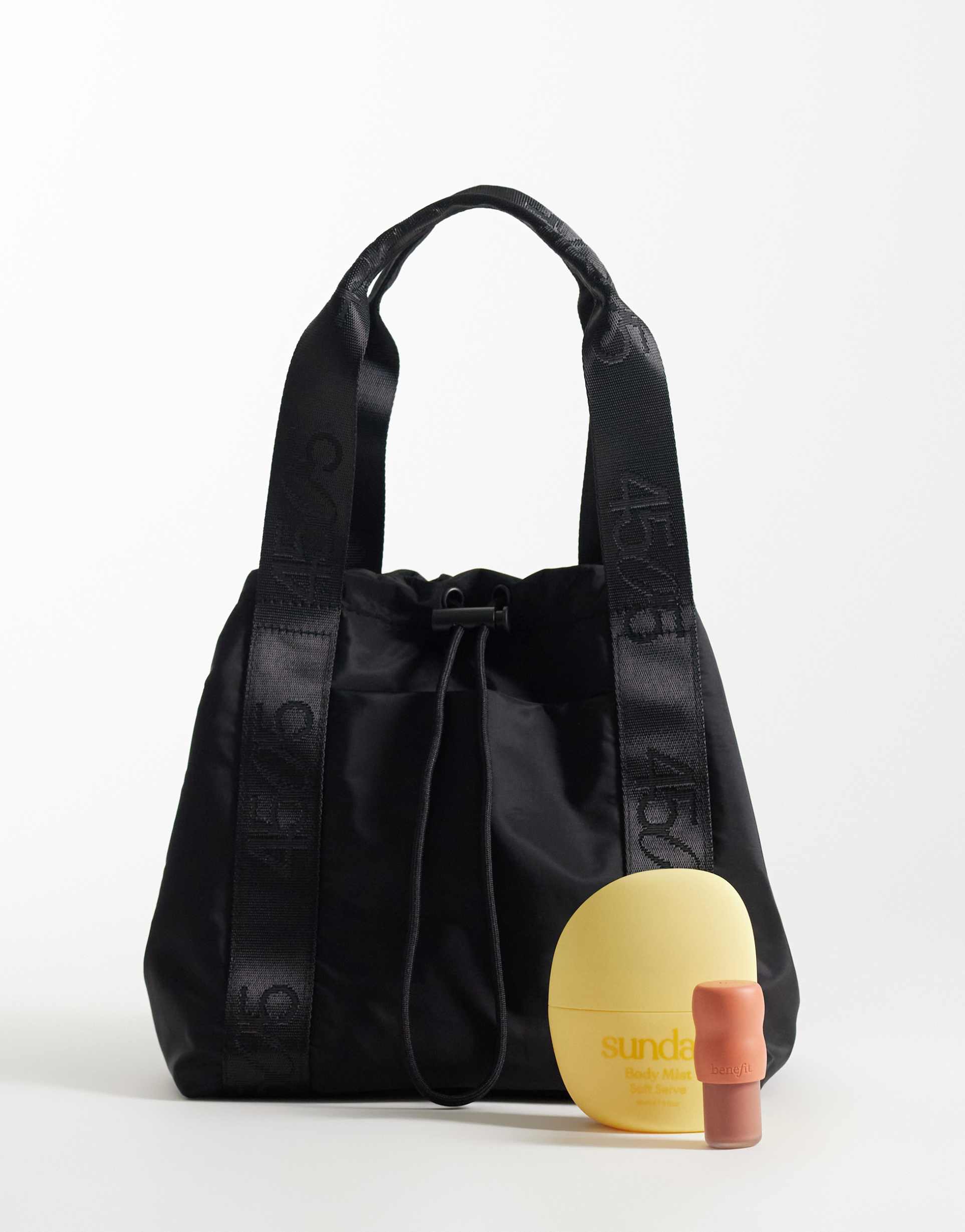 4505 woven adjustable drawstring bucket bag with external pocket in black