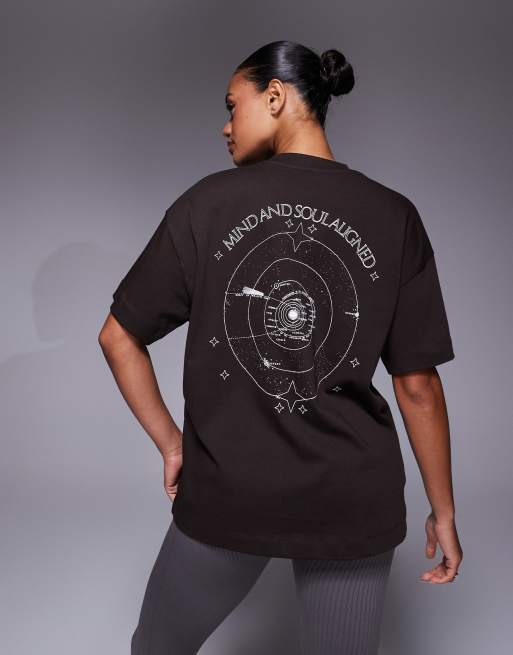 4505 – Yoga – Ciemnobrązowy gruby bawełniany T-shirt oversize z szybkoschnącym wykończeniem i nadrukiem na plecach