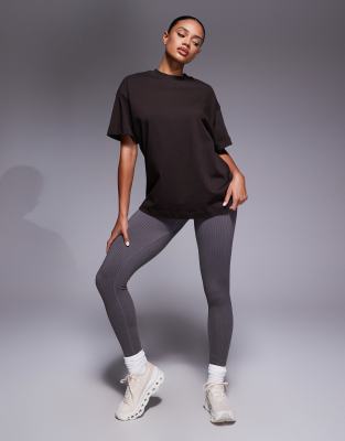 4505 Yoga Heavyweight Cotton Oversized Back Print T-shirt With Quick Dry Finish In Brown