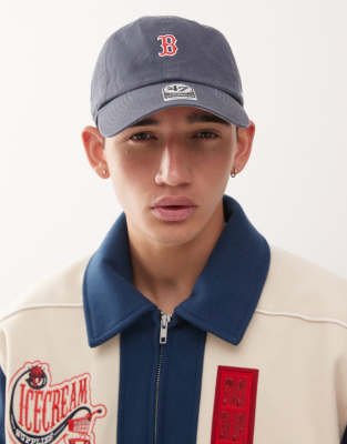 47 Brand - Boston Red Sox - Kappe in Marineblau mit Mini-Aufnähern