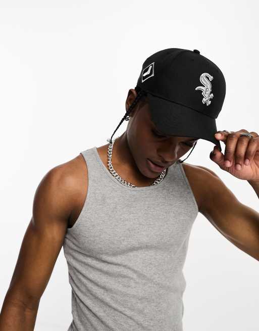 47Brand Chicago White Sox Black on Black Classic Snapback Cap