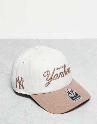 47 Brand - Clean Up - Kappe mit kontrastierendem Schirm und NY-Yankees-Schriftzug in Beige-Bunt