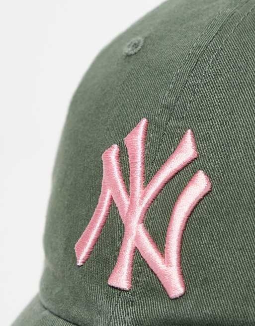 47 Brand contrast New York Yankees cap in washed khaki ASOS
