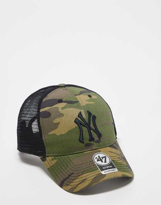 47 Brand – Czapka z daszkiem we wzór moro z siateczką z tyłu i motywem NY Yankees