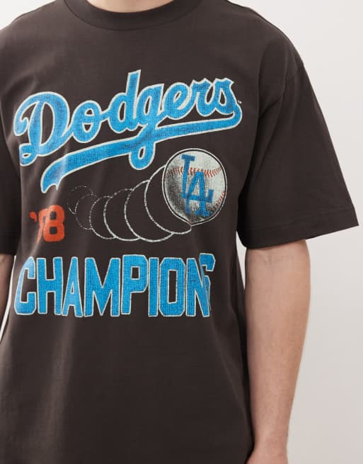 47 Brand LA Dodgers graphic print t-shirt in charcoal , 3 of 4