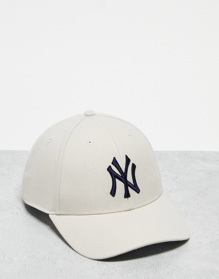 47 Brand MLB NY Yankees baseball cap in ecru with navy embroidery-White