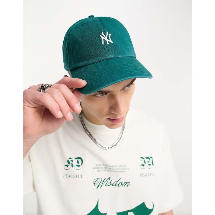 Yankees cap small hot sale logo