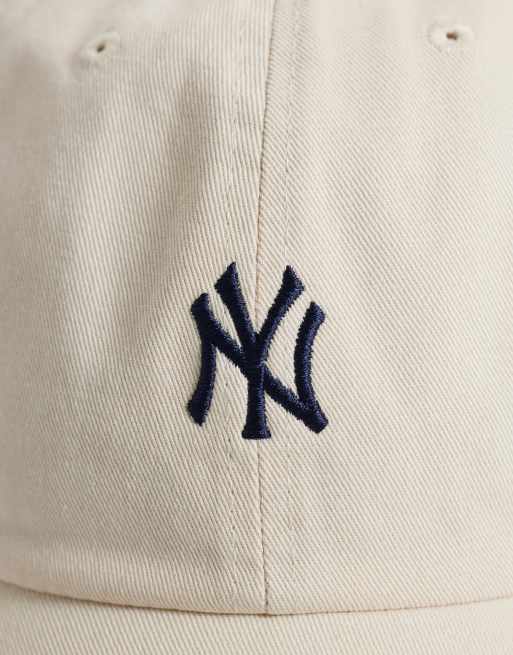 47 Brand NY Yankees base runner mini logo cap in neutral, 2 of 3