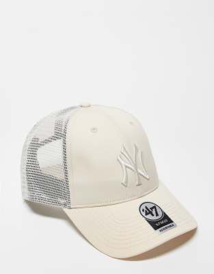 47 Brand - NY Yankees Clean Up - Trucker-Kappe in Beige mit kontrastierendem Logo-Neutral