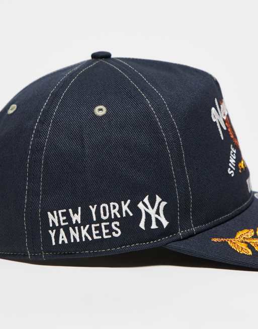 47 Brand NY Yankees hitch baseball cap in navy with souvenir embroidery, 2 of 3