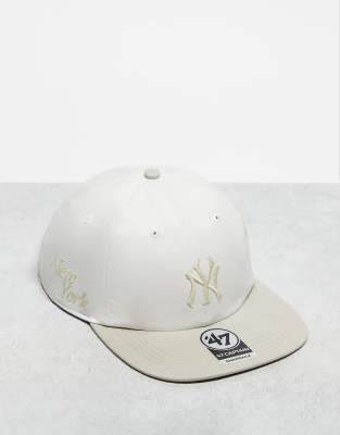 47 Brand - NY Yankees - Passgenaue Kappe in Steingrau mit geradem Schirm-Neutral