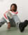 Thumbnail 1 van 4