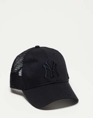 47 Shoe Palace Exclusive New York Yankees Mens Trucker Hat Black