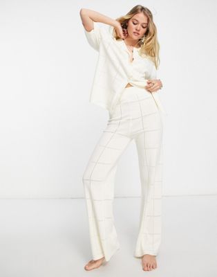 4th & Reckless Allie crochet knit shirt co ord in cream  - ASOS Price Checker