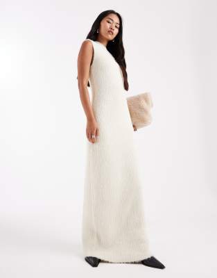 4th & Reckless - Ärmelloses, hochgeschlossenes Maxi-Pulloverkleid in Creme aus weichem Strick mit Wollhaptik-Weiß