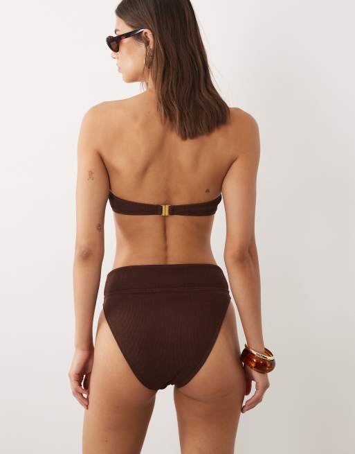 4th & Reckless - Bas de bikini d'ensemble côtelé à taille haute avec élément en métal doré - Chocolat, 5 de 5