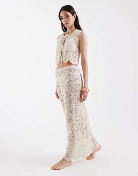 4th & Reckless cotton rich crochet floral scallop edge beach maxi skirt co-ord in beige