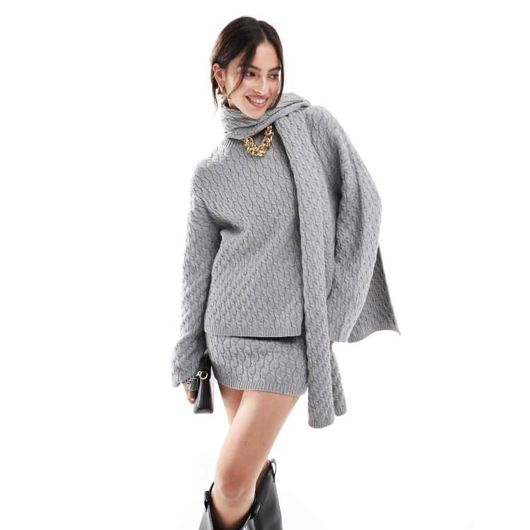 206762827-1-grey?$n_750w$&wid=