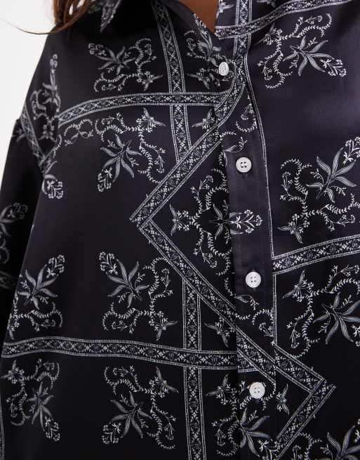 4th & Reckless - Camicia in raso con polsini ampi e stampa cachemire blu navy in coordinato, 3 di 4