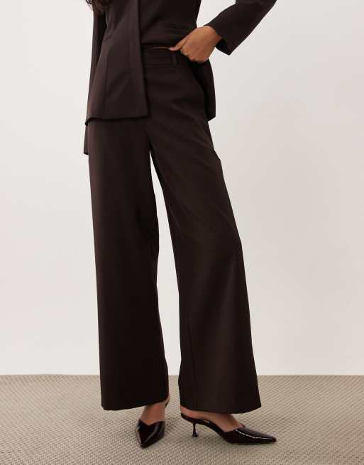 4th & Reckless co-ord set met wijde pijpen in aubergine, 3 van 5