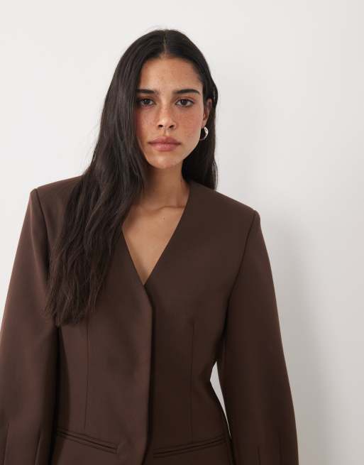 4th & Reckless cocoon sleeve fitted waist blazer co-ord in chocolate, 2 of 4