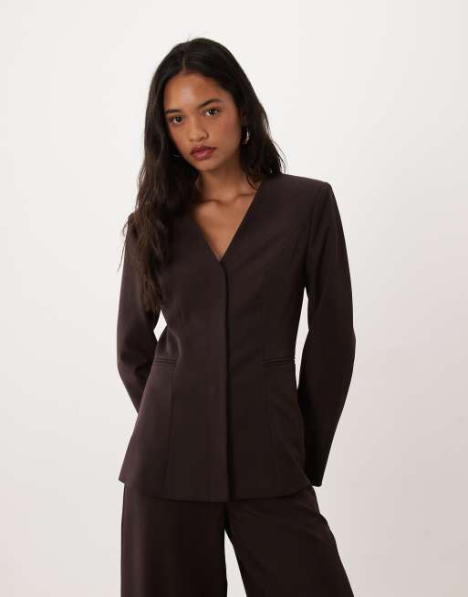 4th & Reckless collarless flare sleeve structured fitted waist blazer and pants set in aubergine, 3 of 3