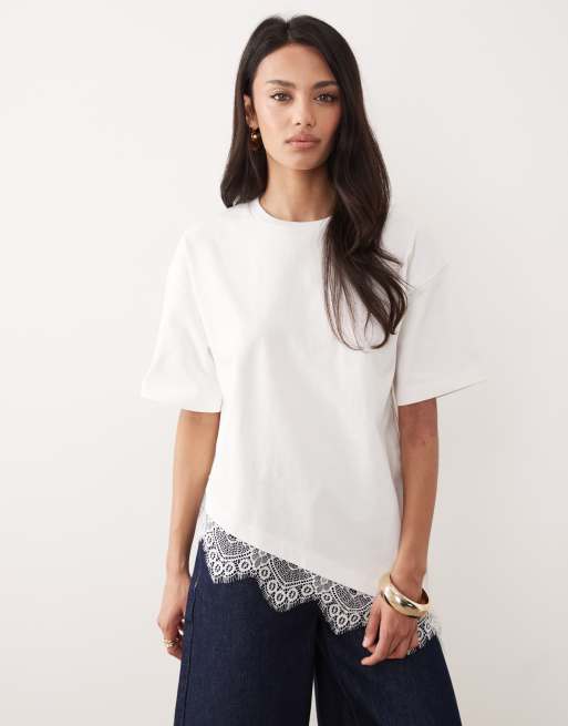 4th & Reckless cotton asymmetric hem lace trim t-shirt in white, 2 of 4