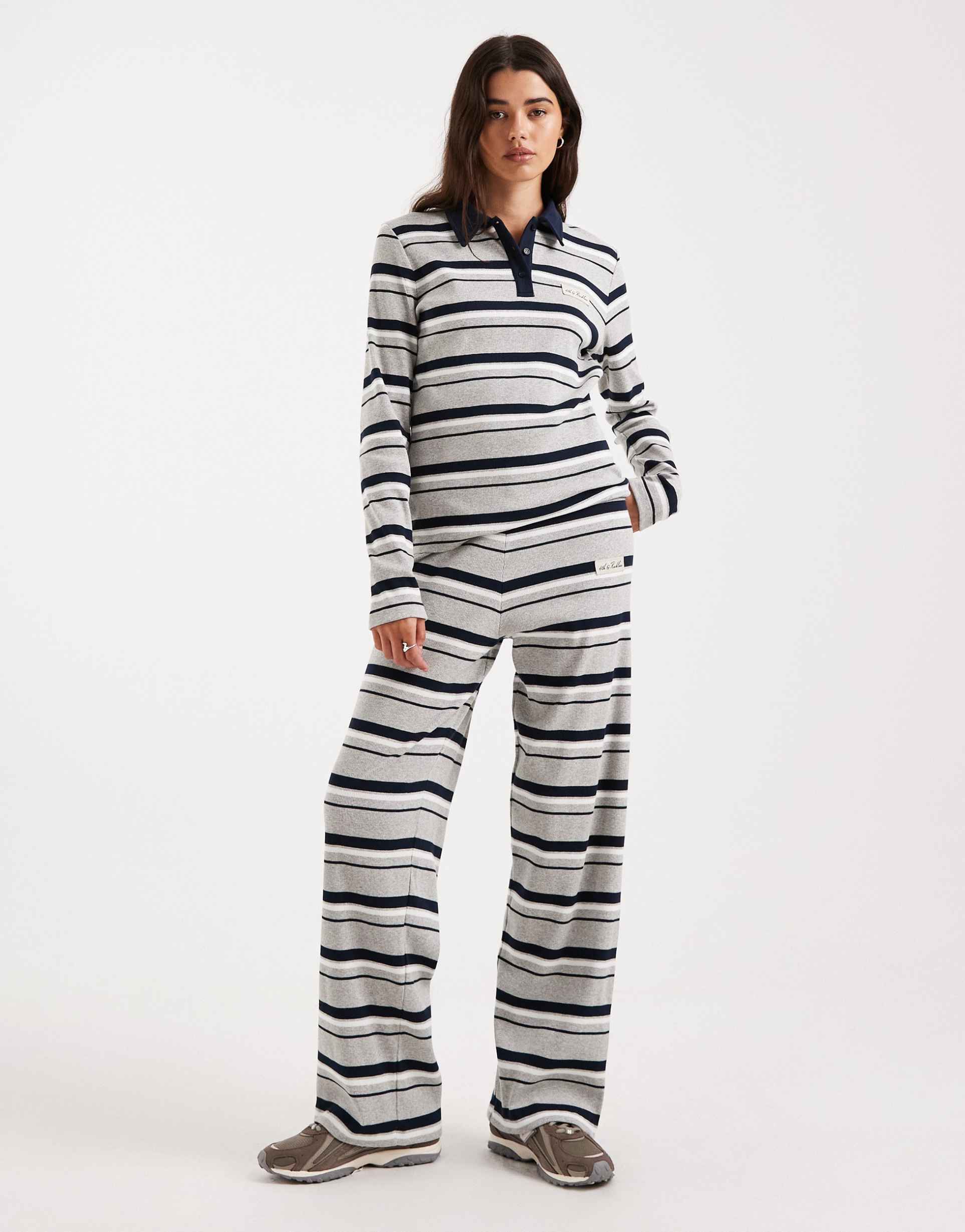 4th & reckless cotton blend logo detail ribbed elastic waist wide leg pants in navy and gray stripes - part of a set