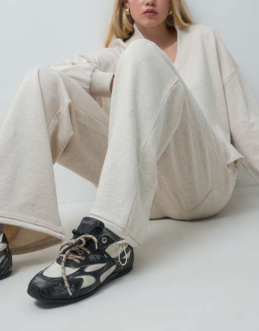 4th & Reckless cotton fleeceback balloon leg jogger co-ord in oat, 4 of 5