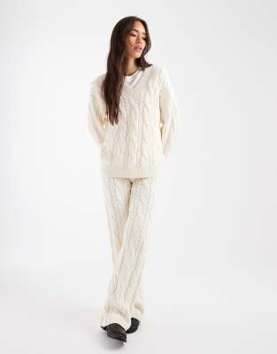 4th & Reckless 4th & Reckless cotton rich cable knit wide leg trousers co-ord in cream-White