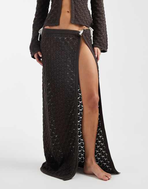 4th & Reckless cotton rich crochet knit metal detail side split maxi beach skirt co-ord in chocolate, 2 of 5