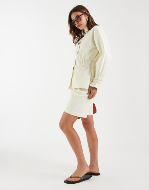 4th & Reckless cotton tailored exaggerated pleat longline shorts co-ord in cream, 2 of 5