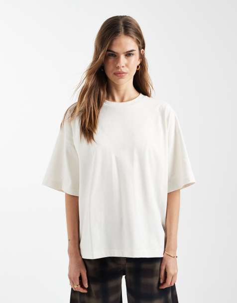 4th & Reckless - Cremefarvet oversized hverdags-T-shirt med broderet logo - Kun hos ASOS - view 1