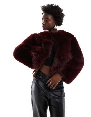 cropped faux fur pocket detail jacket in burgundy-Red