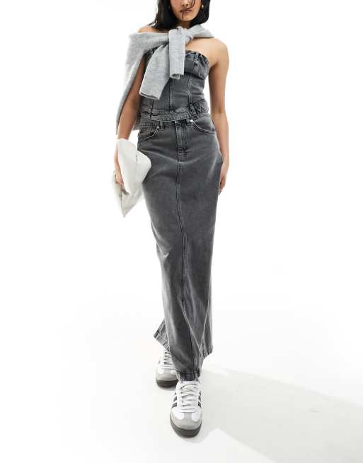 Long skirt with outlet overalls