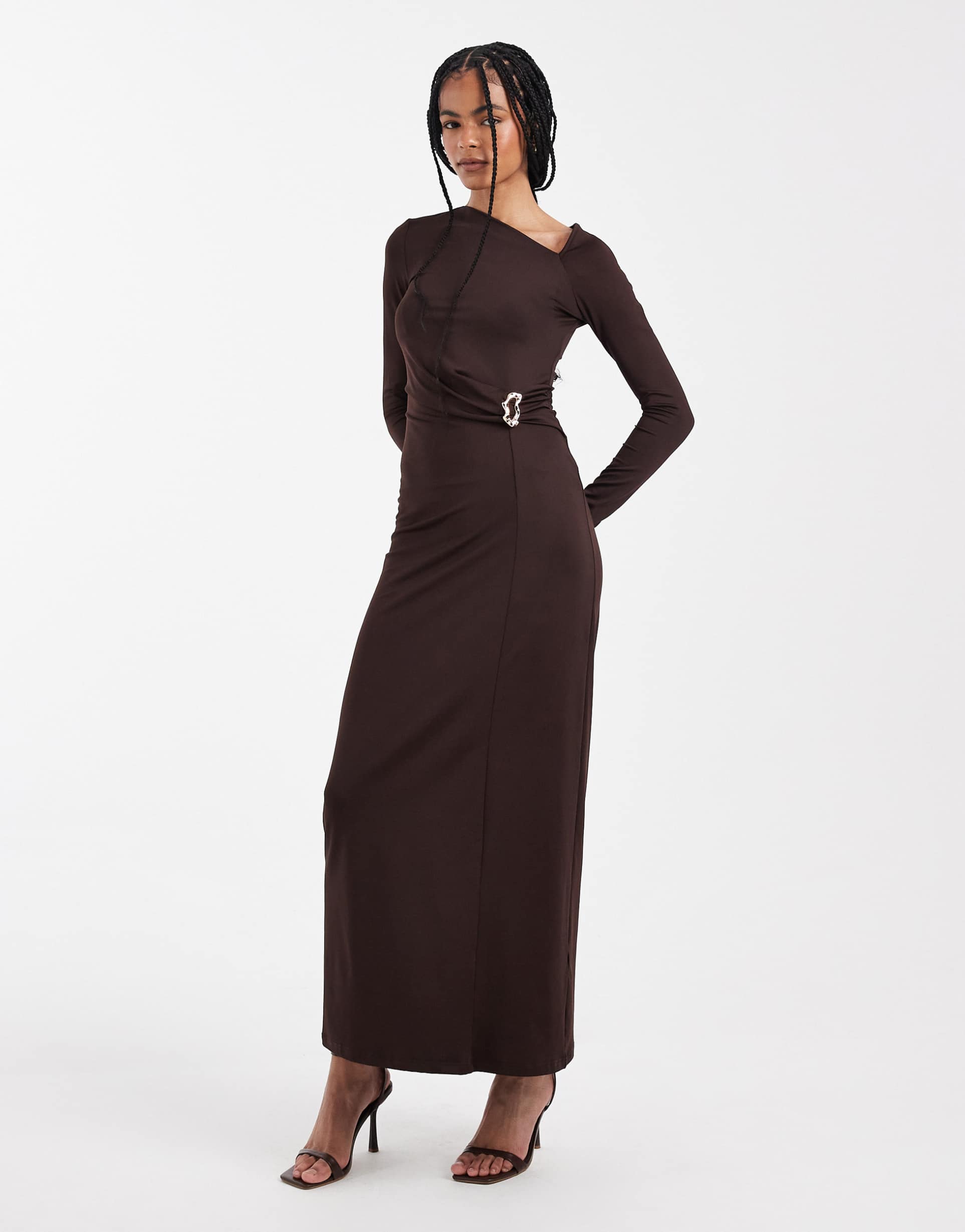4th & reckless double layered slinky off-shoulder metal hardware maxi dress in chocolate