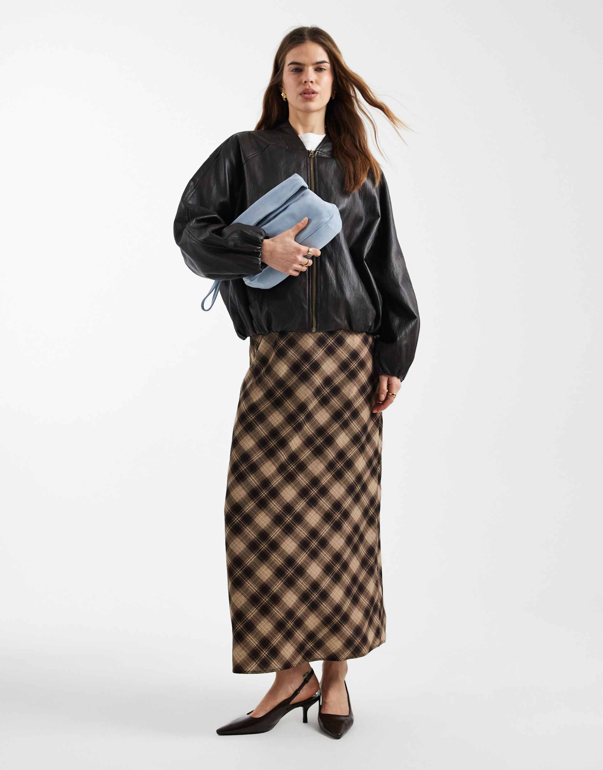 4th & reckless exclusive crepe column maxi skirt in brown plaid