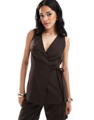4th & Reckless - Exklusive, elegante Longline-Weste in Braun mit gebundener Seite, Kombiteil