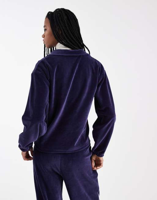 4th & Reckless – Exklusives Sweatshirt aus Velours in Marineblau mit aufgesticktem Logo, Kombiteil, 4 von 4