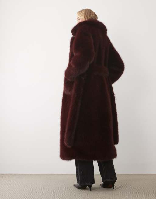  4th & Reckless faux fur oversized belted maxi coat in burgundy, 3 of 4