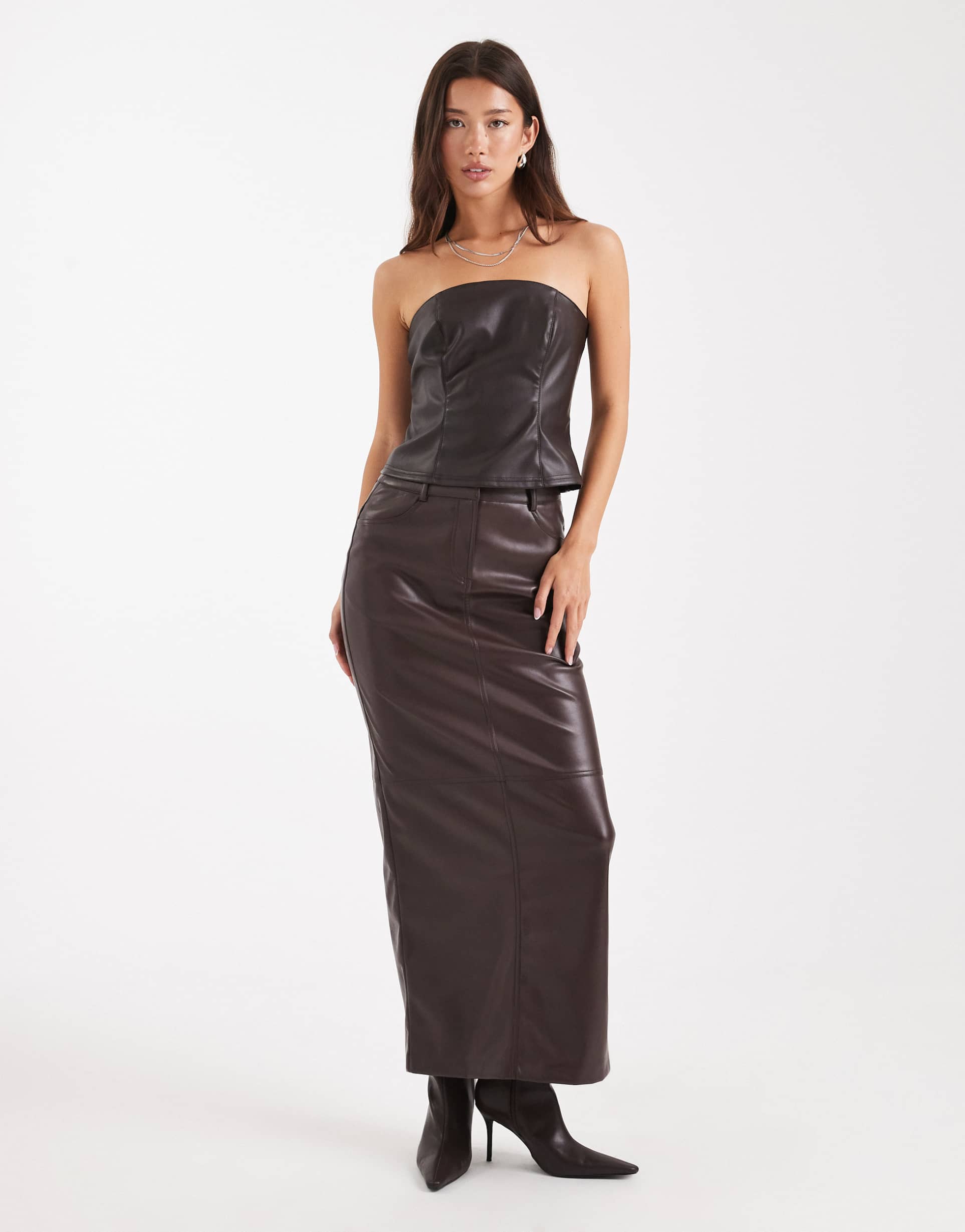 4th & reckless faux leather tailored maxi skirt in chocolate