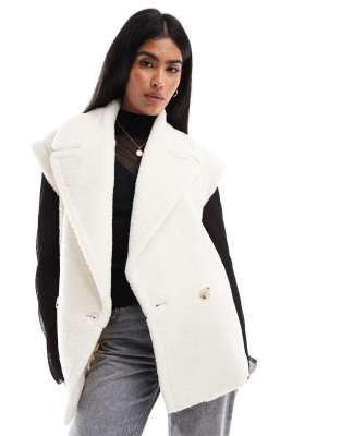 4th & Reckless Faux Shearling Vest In Off White