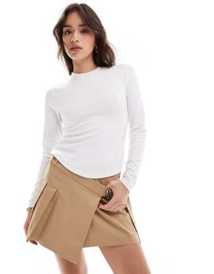 4th & Reckless 4th & Reckless fine knit long sleeve top in white