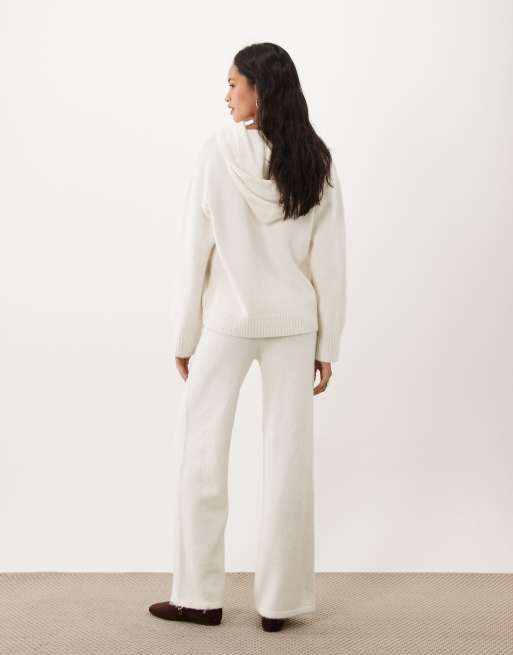 4th & Reckless fluffy knitted wide leg trousers co-ord in cream, 5 of 5