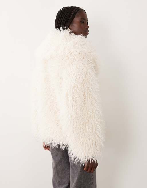 4th & Reckless fur fluffy oversized collar jacket in cream, 3 of 4