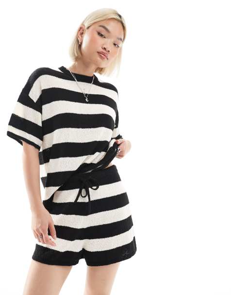 4th & Reckless - Gebreid gestreept strand-T-shirt met verlaagde schouders in zwart-wit, deel van co-ord set - view 1