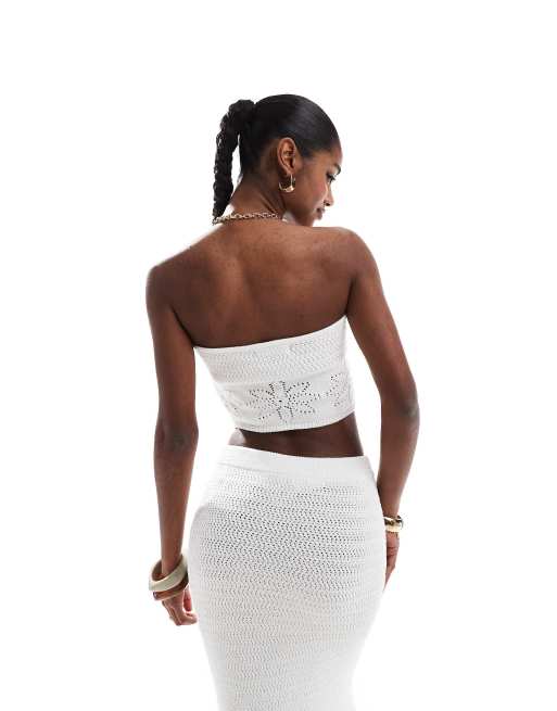 4th & Reckless - Gebreide cropped strand bandeau-top met gestrikte voorkant in wit, deel van co-ord set, 2 van 4
